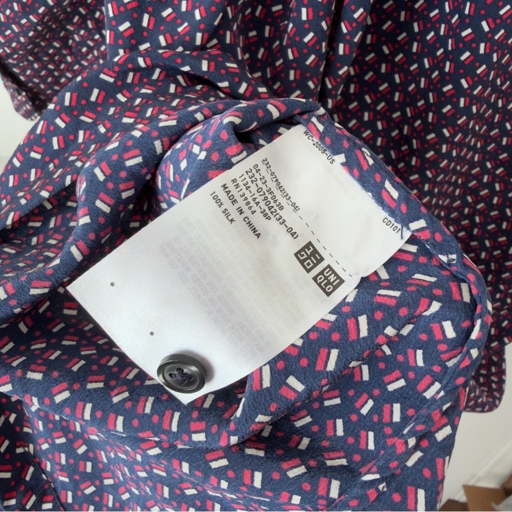 UNIQLO Long Sleeve Wrap Dress | UNIQLO Dress | Shirt Dress | Silk Dress | Small - Picture 10 of 10